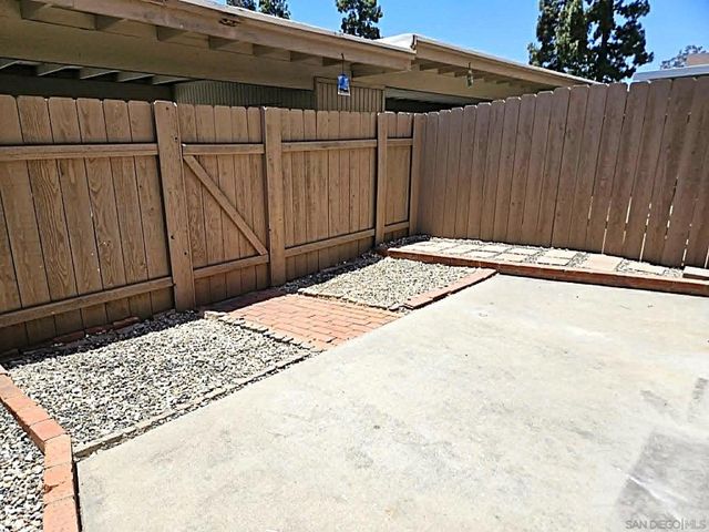 8010 Winter Gardens B B, El Cajon, CA 92021