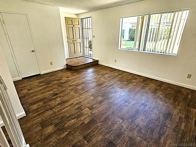 8010 Winter Gardens B B, El Cajon, CA 92021