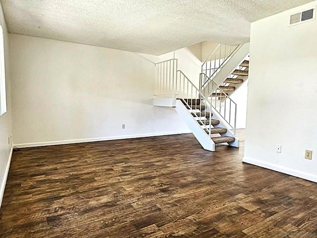 8010 Winter Gardens B B, El Cajon, CA 92021