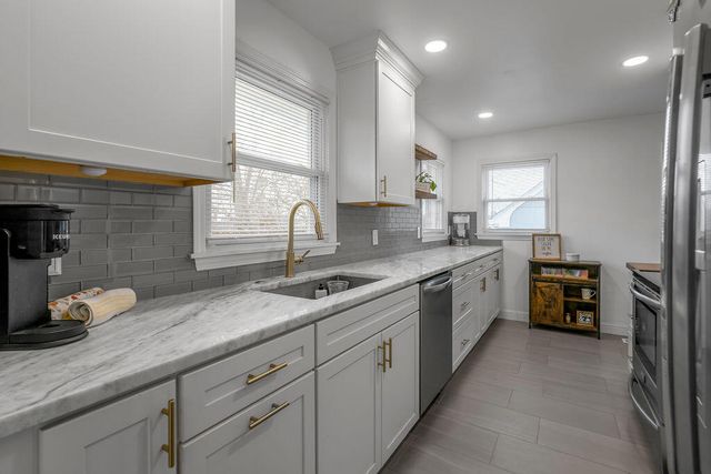 2063 Rainbow Road, Lexington, KY 40503