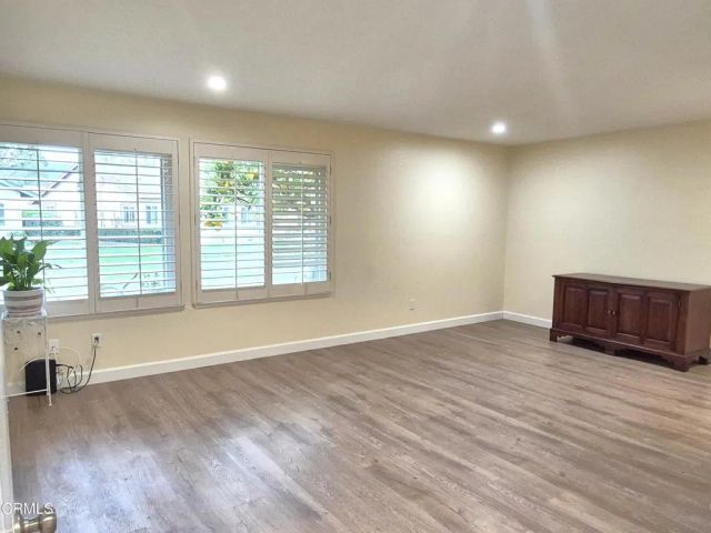 18220 Village 18, Camarillo, CA 93012