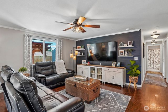 716 E 190th, Spanaway, WA 98387