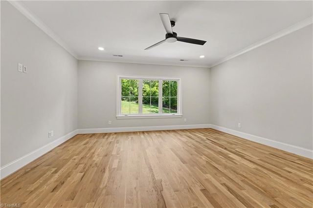 7640 Crossing Ridge Drive, Belews Creek, NC 27009