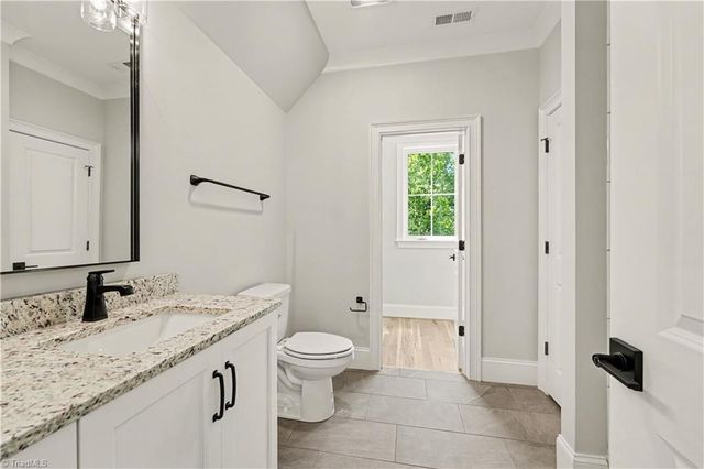 7640 Crossing Ridge Drive, Belews Creek, NC 27009