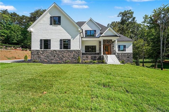7640 Crossing Ridge Drive, Belews Creek, NC 27009