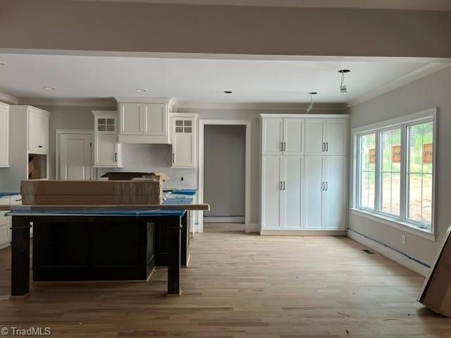 7640 Crossing Ridge Drive, Belews Creek, NC 27009