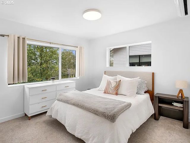 3590 Sw PATTON Rd C, Portland, OR 97221