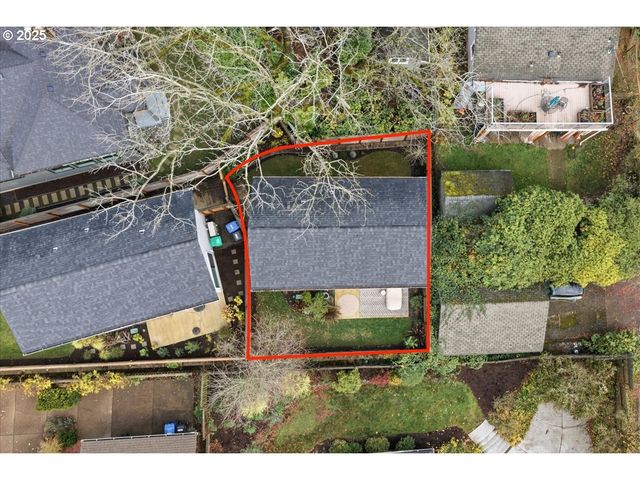 3590 Sw PATTON Rd C, Portland, OR 97221