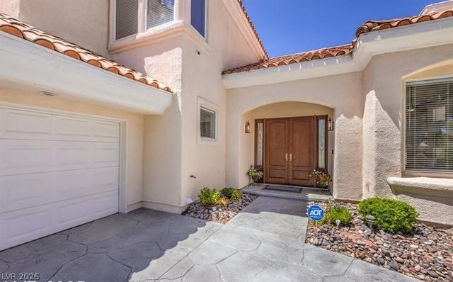 8900 Rainbow Ridge Drive, Las Vegas, NV 89117