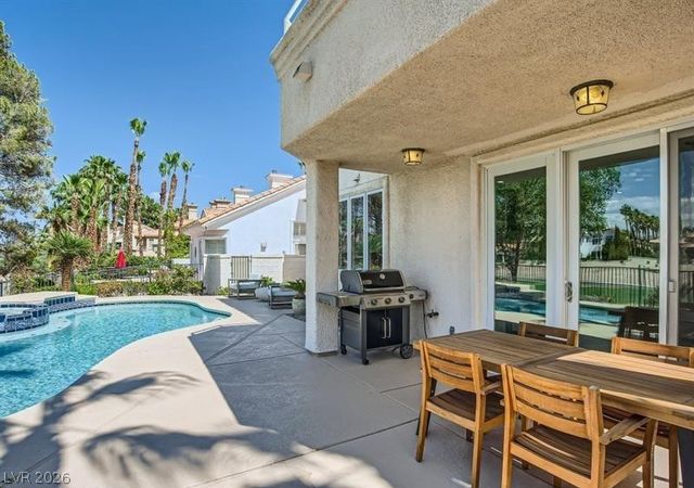 8900 Rainbow Ridge Drive, Las Vegas, NV 89117