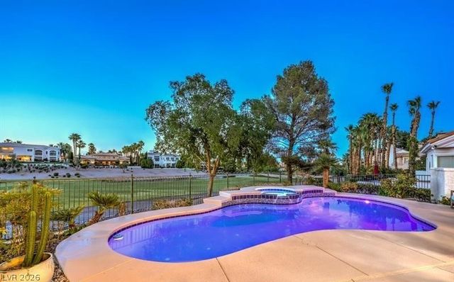 8900 Rainbow Ridge Drive, Las Vegas, NV 89117