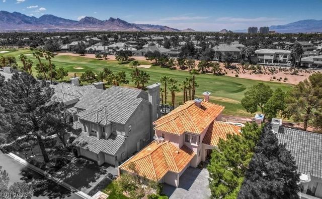 8900 Rainbow Ridge Drive, Las Vegas, NV 89117