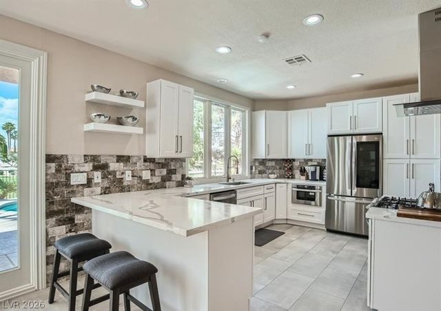 8900 Rainbow Ridge Drive, Las Vegas, NV 89117