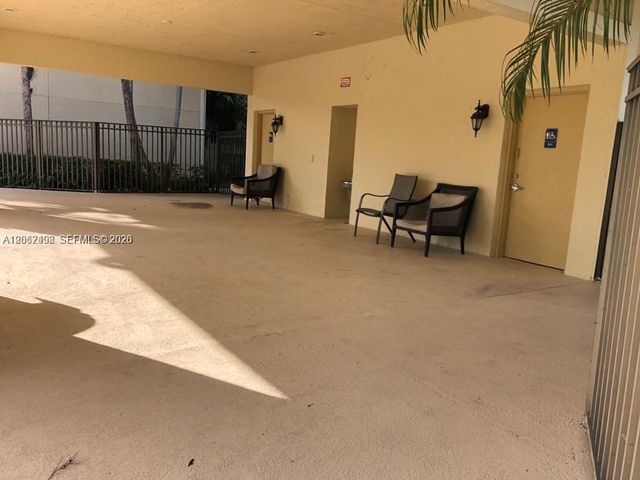 1502 Lake Crystal Dr A, West Palm Beach, FL 33411