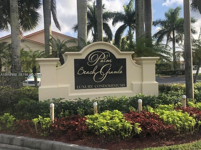 1502 Lake Crystal Dr A, West Palm Beach, FL 33411