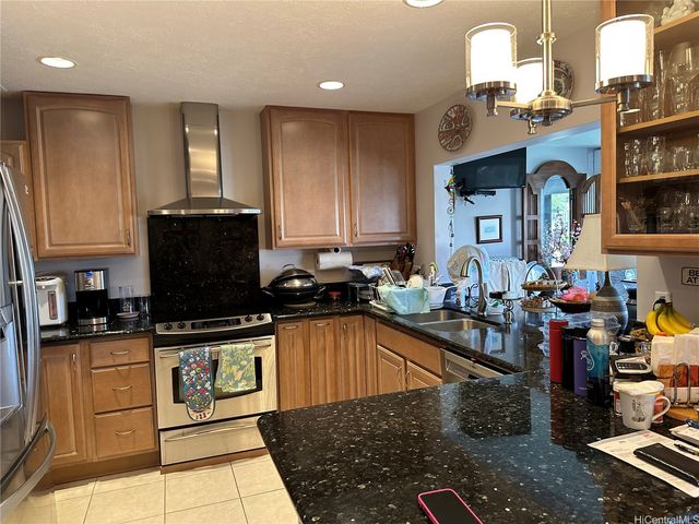 317 Opihikao Place 432, Honolulu, HI 96825