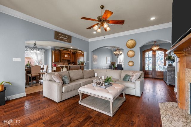 125 Horseguards Avenue, Bossier City, LA 71111