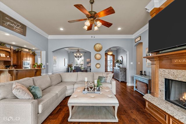 125 Horseguards Avenue, Bossier City, LA 71111