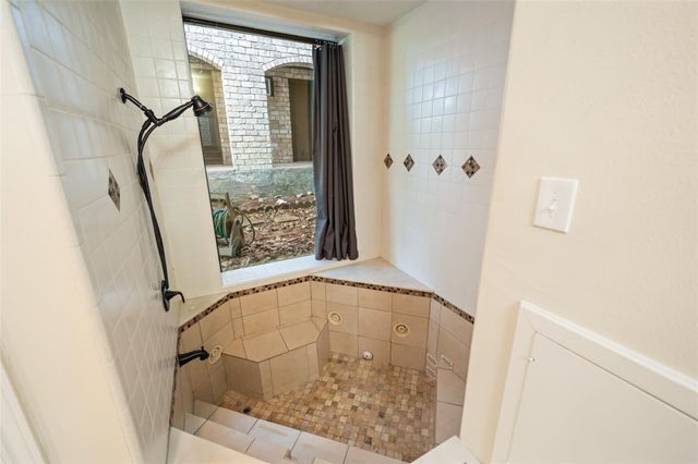 121 Holiday Lane, Coldspring, TX 77331