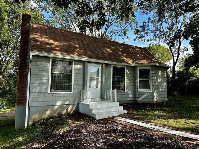 6800 Blue Parkway, Kansas City, MO 64129