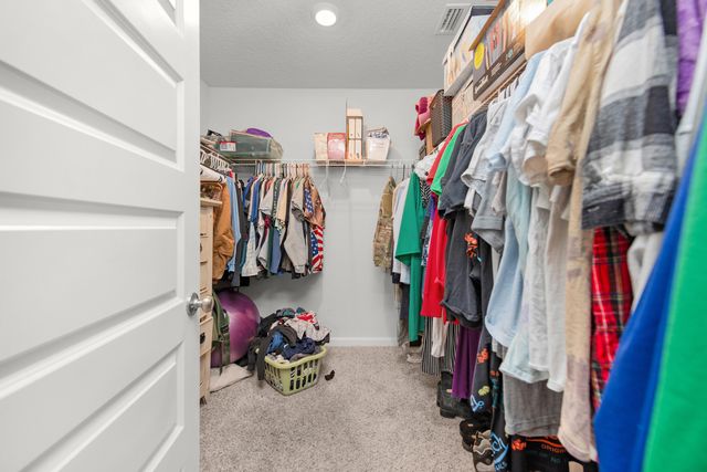 4662 Honor Guard Way, Crestview, FL 32539