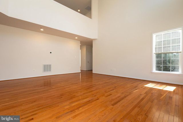 7800 MYSTIC RIVER TER, Glenn Dale, MD 20769