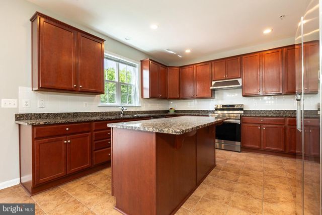 7800 MYSTIC RIVER TER, Glenn Dale, MD 20769