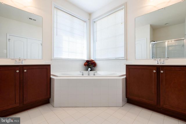 7800 MYSTIC RIVER TER, Glenn Dale, MD 20769