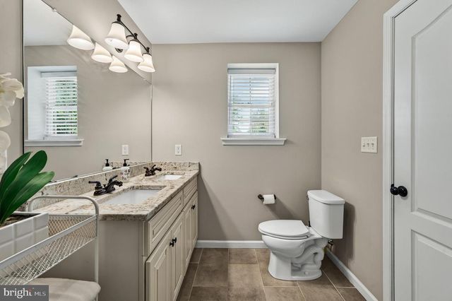 246 OAK PARK RD, Hatfield, PA 19440