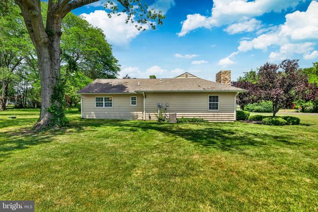 246 OAK PARK RD, Hatfield, PA 19440