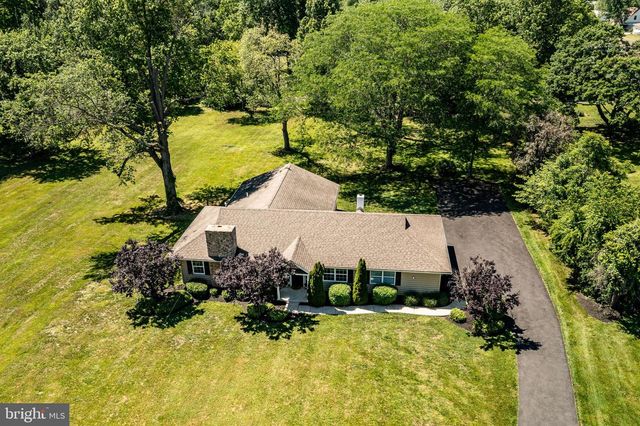 246 OAK PARK RD, Hatfield, PA 19440