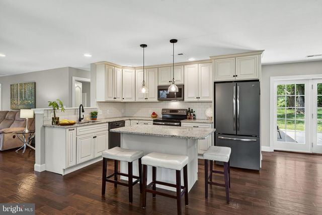 246 OAK PARK RD, Hatfield, PA 19440