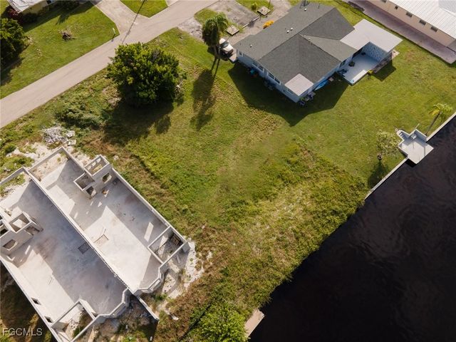 3806 SE 12th AVE, Cape Coral, FL 33904