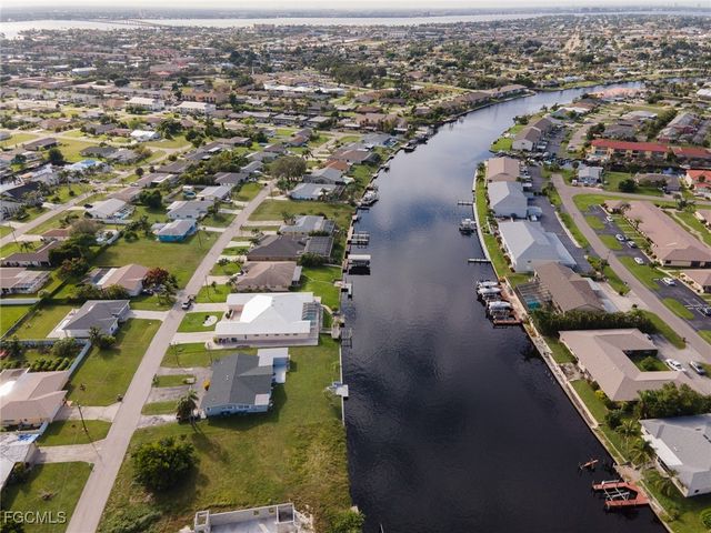 3806 SE 12th AVE, Cape Coral, FL 33904