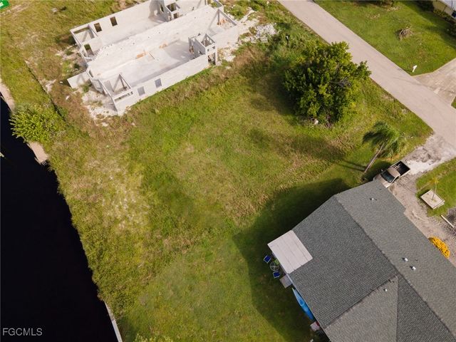 3806 SE 12th AVE, Cape Coral, FL 33904