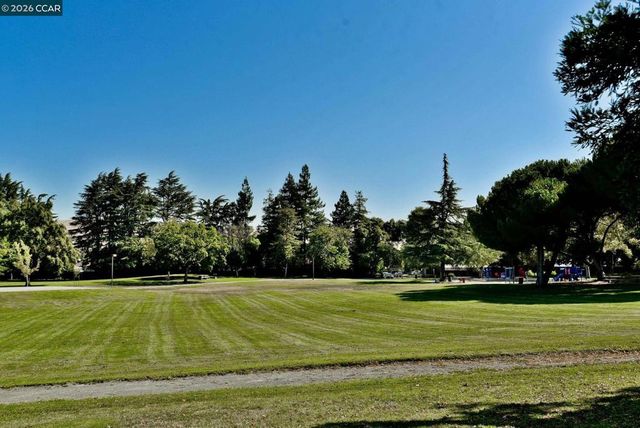 4322 Machado Dr, Concord, CA 94521