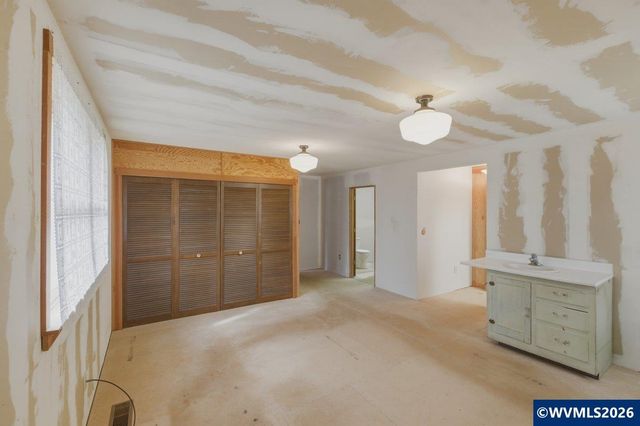 30935 Old Santiam Hwy, Lebanon, OR 97355