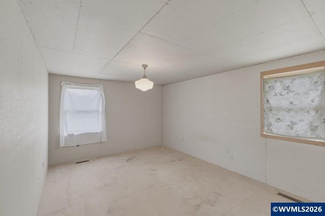 30935 Old Santiam Hwy, Lebanon, OR 97355