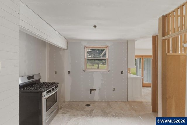 30935 Old Santiam Hwy, Lebanon, OR 97355