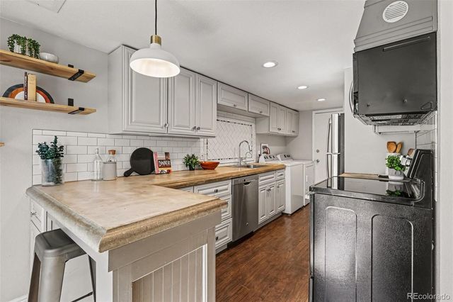 7972 Chase Circle 82, Arvada, CO 80003