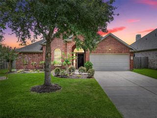 866 Pebblebank Lane, League City, TX 77573