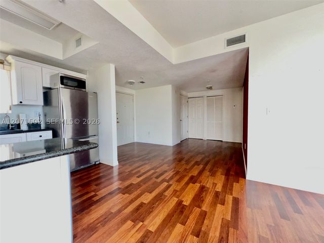 3500 Coral Way 1501, Miami, FL 33145