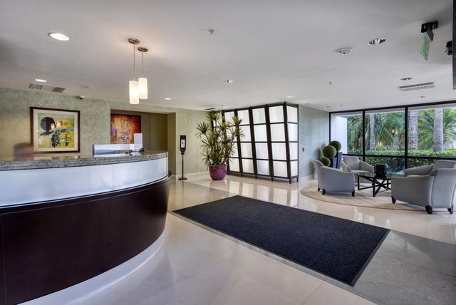 1800 S Ocean Boulevard Villa E, Boca Raton, FL 33432