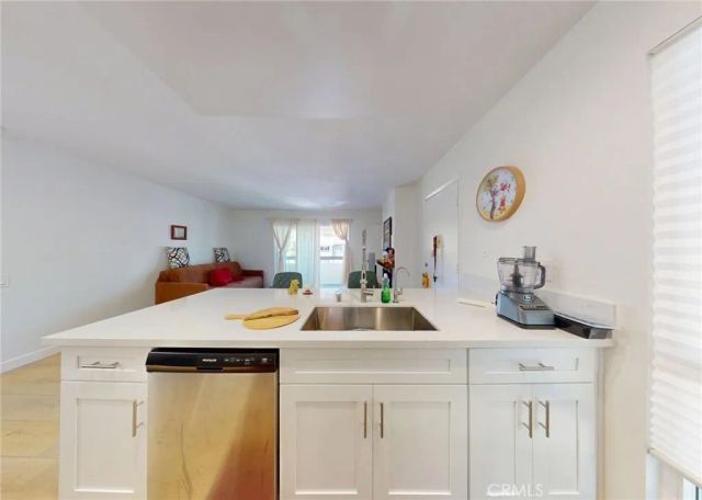2835 S Fairview H, Santa Ana, CA 92704