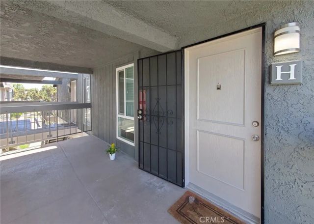 2835 S Fairview H, Santa Ana, CA 92704