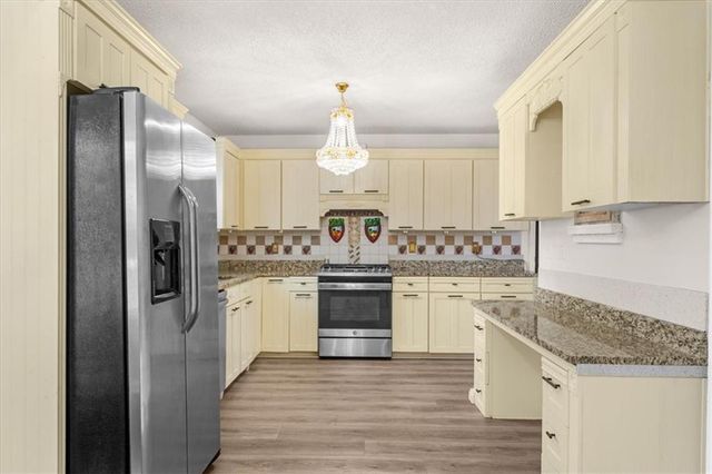 6940 Pompas Court, Douglasville, GA 30135