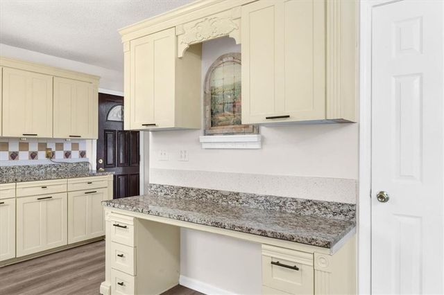 6940 Pompas Court, Douglasville, GA 30135