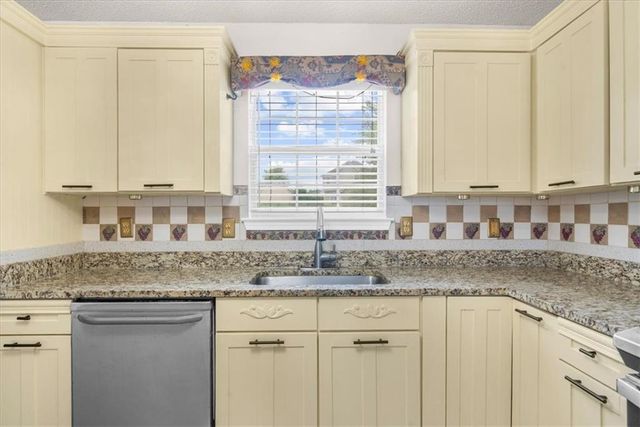 6940 Pompas Court, Douglasville, GA 30135