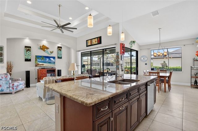 2705 SW 29th PL, Cape Coral, FL 33914