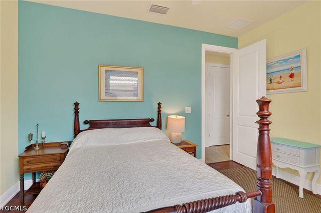 2705 SW 29th PL, Cape Coral, FL 33914